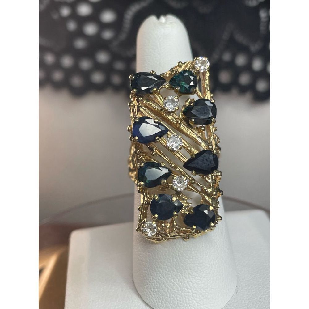 Custom 14k yellow gold diamond sapphire ring